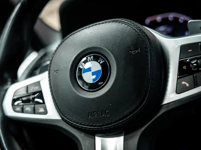 BMW X3 xDrive30e High Executive 2021 Hybride Benzine 32