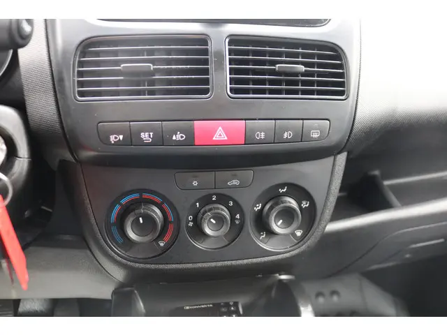 Opel Combo 1.3 CDTi L2 H1 Sport Koelwagen 2018 Diesel 28