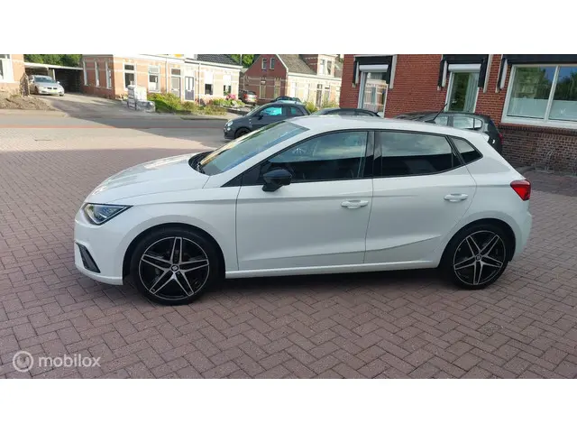 SEAT Ibiza 1.0 TSI FR Business Intense 2019 Benzine 6