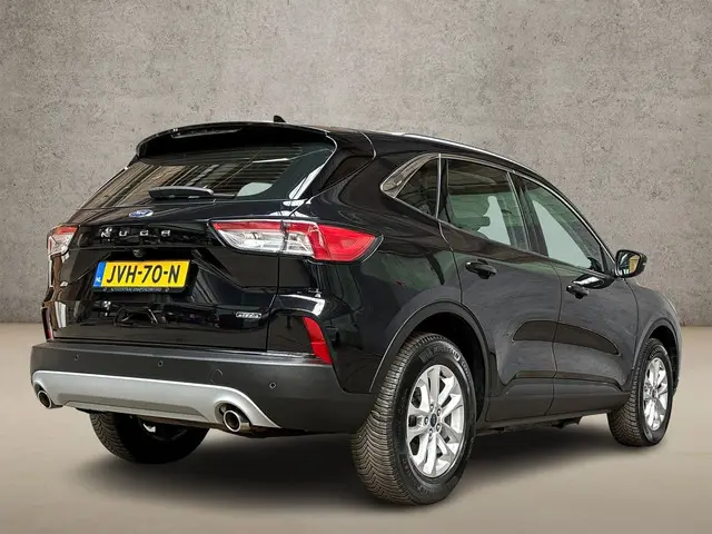 Ford Kuga 2.5 PHEV Titanium 2022 Hybride Benzine 5