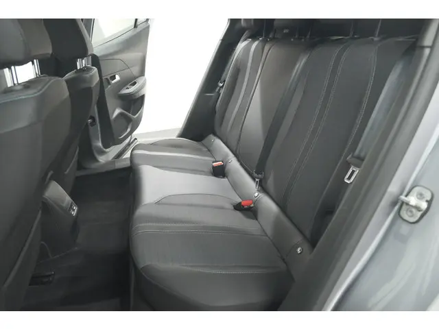 Peugeot e-2008 EV Allure Pack 50 kWh 2022 Elektrisch 31