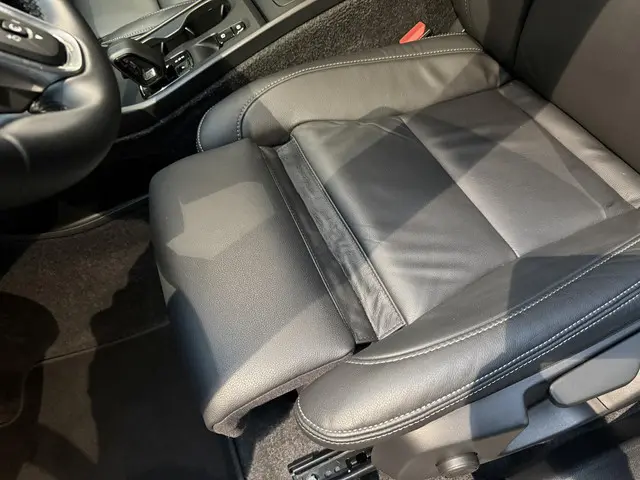 Volvo XC40 2.0 B3 Essential Edition 165PK 2025 Benzine 12