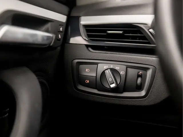 BMW X1 sDrive18i Sport 2017 Benzine 23