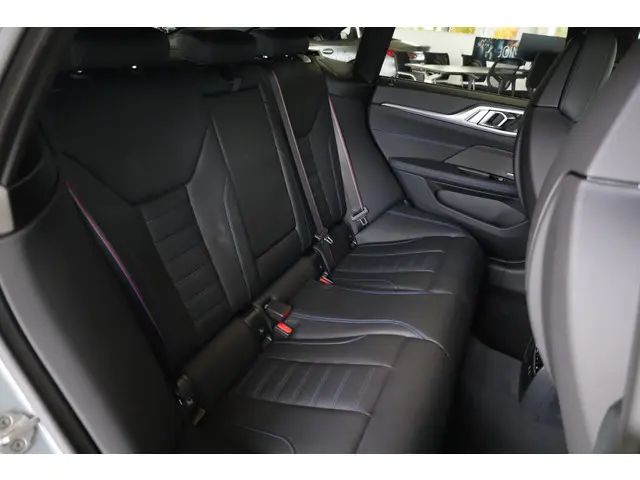 BMW i4 M50 2024 Elektrisch 9