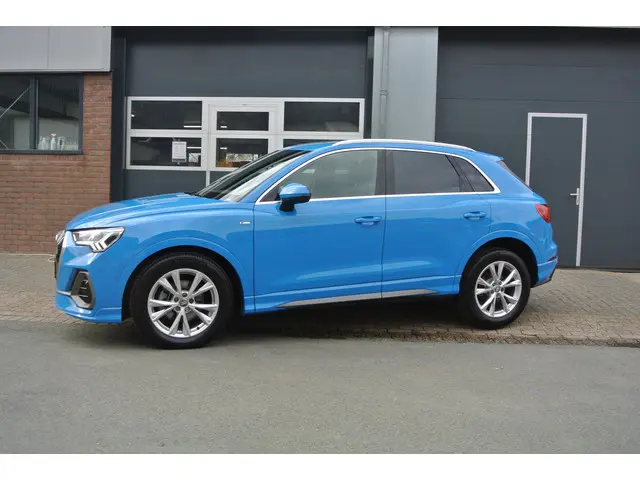 Audi Q3 35 TFSI S Line 2018 Benzine 4