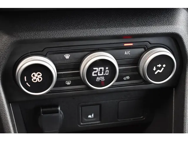 Dacia Sandero Stepway TCe 110 Extreme 2024 Benzine 20