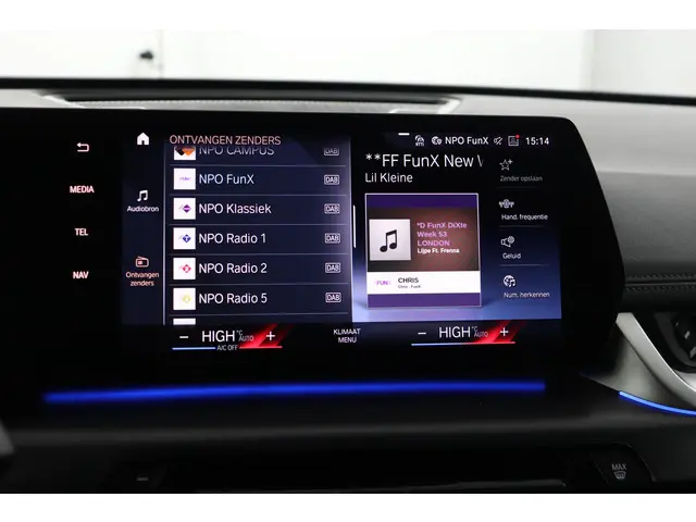 BMW X1 sDrive18i 2023 Benzine 7