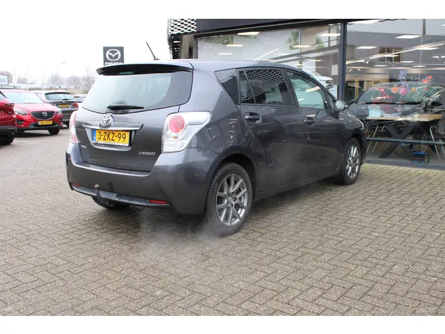 Toyota Verso 1.8 VVT-i Business Top 5 editie 2015 Benzine 8