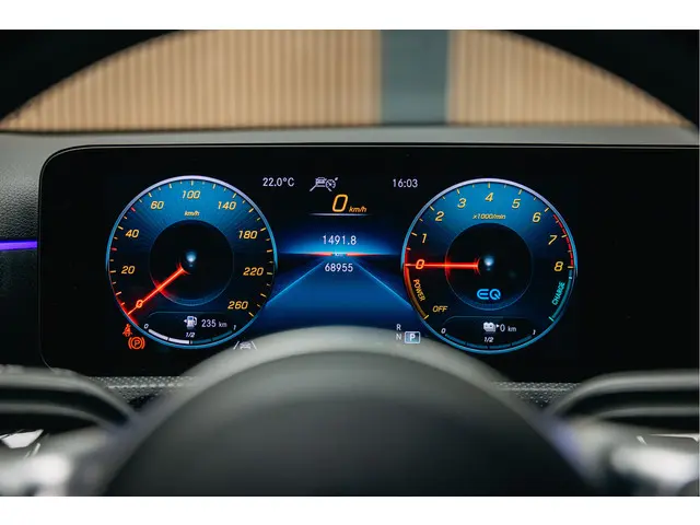 Mercedes-Benz A-Klasse 250 e 2020 Hybride Benzine 30