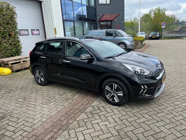 Kia Niro 1.6 GDi Hybrid DynamicLine 2019 Hybride Benzine 6