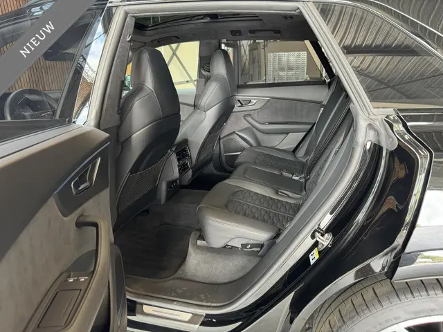 Audi RSQ8 4.0 TFSI RS Q8 quattro 2022 Benzine 34