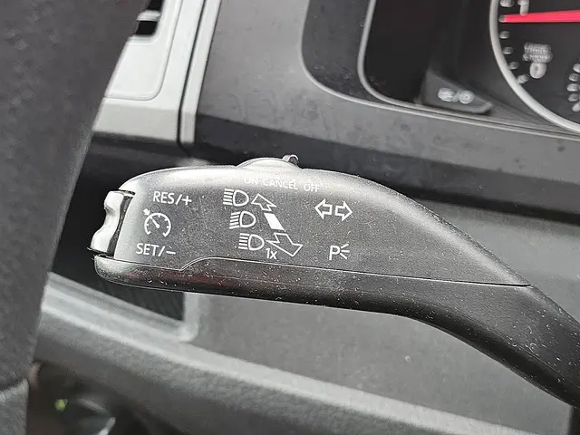 Volkswagen Transporter 2.0 TDI 2016 Diesel 13