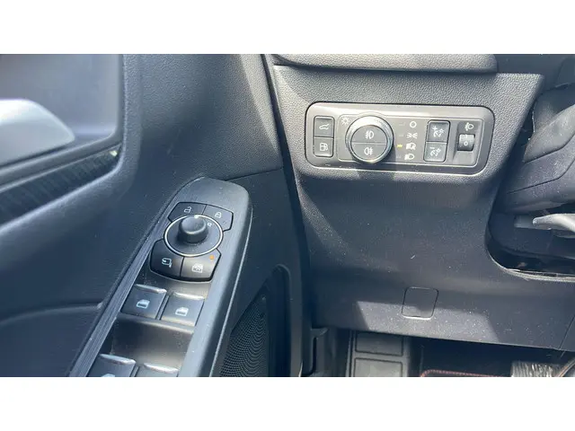Ford Kuga 2.5 PHEV ST-Line 2023 Hybride Benzine 5