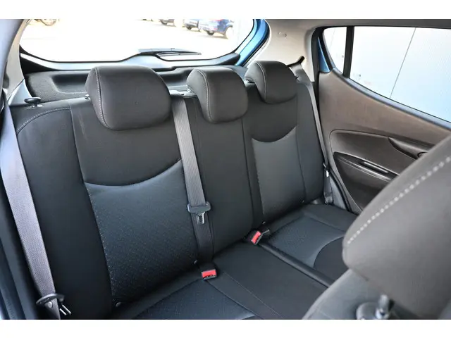 Opel KARL 1.0 ecoFLEX Edition 2016 Benzine 25