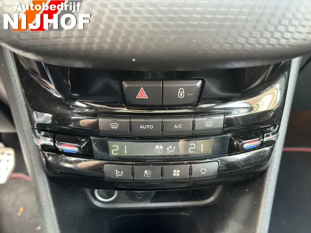 Peugeot 2008 1.2 PureTech GT-line 2018 Benzine 12