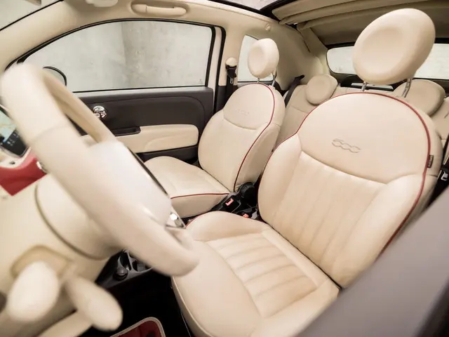 Fiat 500C 1.2 Lounge Sport 2017 Benzine 13