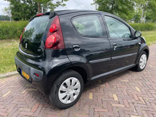 Peugeot 107 1.0 Active-Airco-1e eigenaar 2012 Benzine 4