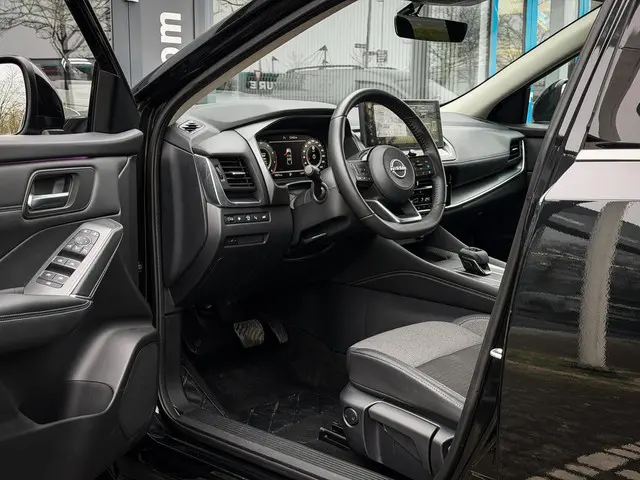 Nissan QASHQAI 1.3 MHEV Xtronic N-Connecta 2025 Benzine 13