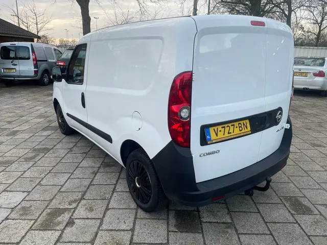 Opel Combo 2