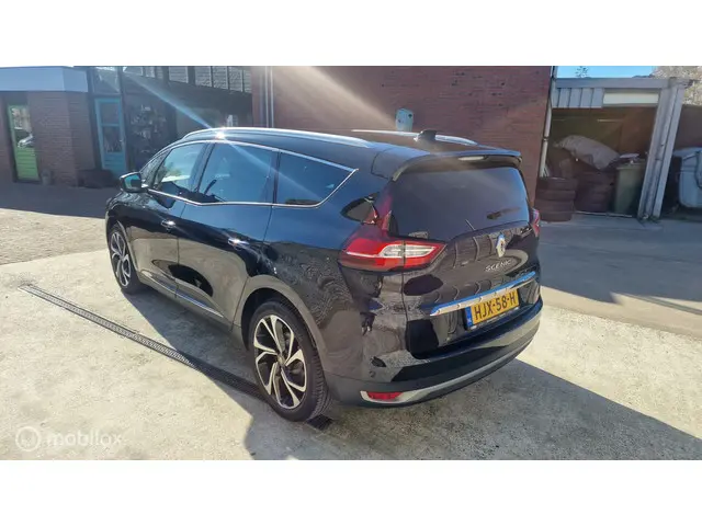 Renault Grand Scénic 1.3 TCe Executive 7p. 2023 Benzine 17
