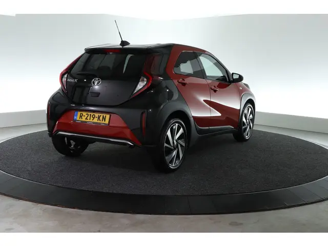 Toyota Aygo X 1.0 VVT-i MT Envy 2022 Benzine 2