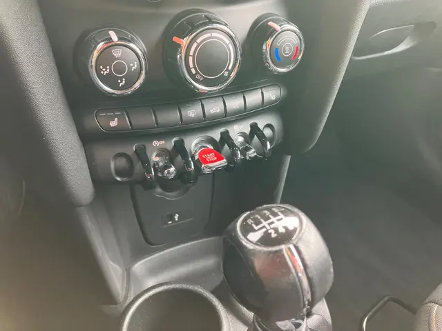 MINI One Mini 1.5 Chili. VERKOCHT 2018 Benzine 12