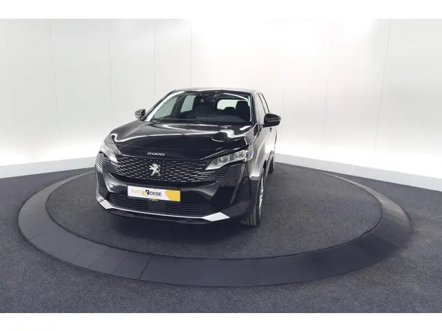 Peugeot 5008 PureTech 130 EAT8 Active 2021 Benzine 90