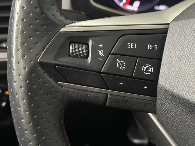 SEAT Ateca 1.5 TSI FR Business Intense 2022 Benzine 25