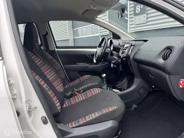 Citroën C1 1.0 VTi Feel|AIRCO|UBS|1e eignr| 2020 Benzine 10