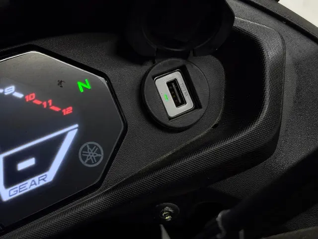 Yamaha TRACER 7 2023 ABS 1 Jr Garantie 2023 Benzine 9