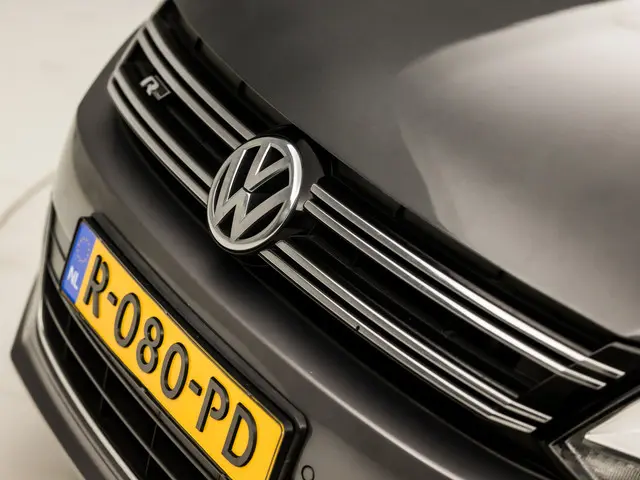 Volkswagen Tiguan 1.4 TSI R-Line Sport 2015 Benzine 36