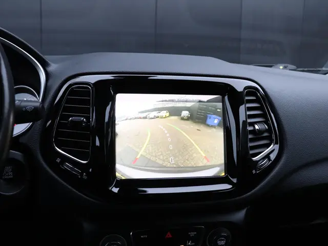 Jeep Compass 1.3T Night Eagle 2021 Benzine 11