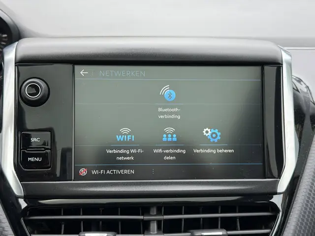 Peugeot 2008 1.2 PureTech Allure Automaat 2018 Benzine 27