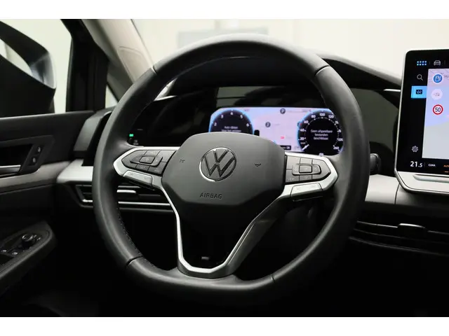 Volkswagen Golf 1.5TSI/116PK Life Edition 2024 Benzine 33