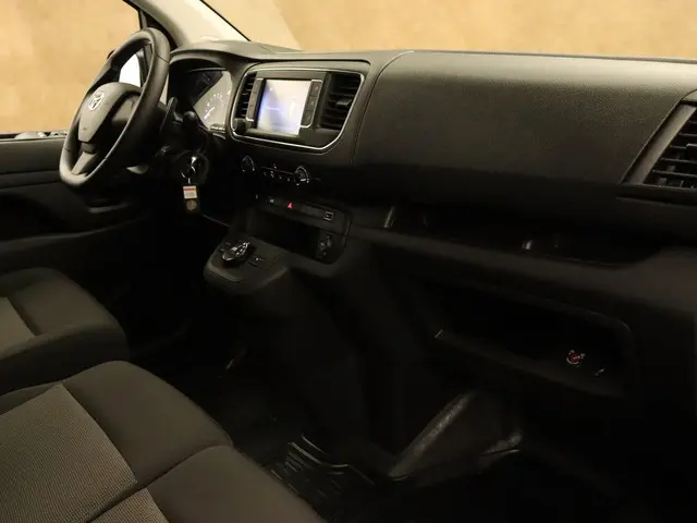 Toyota ProAce Long Worker 2.0 D-4D AUTOMAAT 2024 Diesel 4