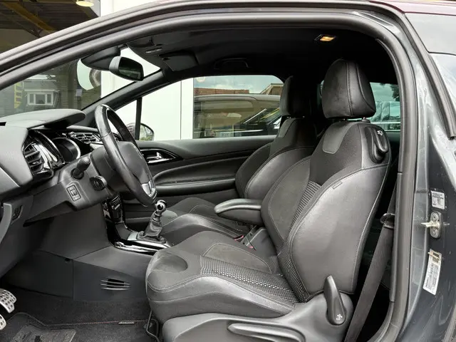 Citroën DS3 1.6 THP Sport Chic 2012 Benzine 4
