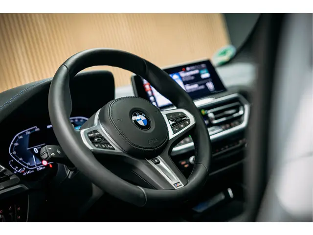 BMW X3 xDrive30e High Executive 2021 Hybride Benzine 25