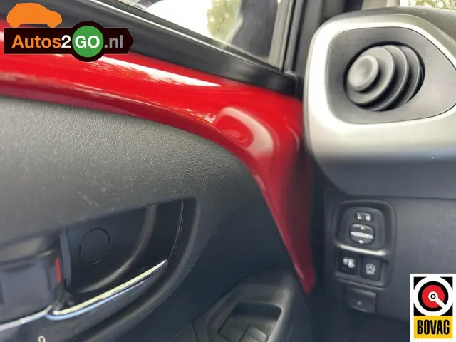 Toyota Aygo 1.0 VVT-i x-play 2017 Benzine 10
