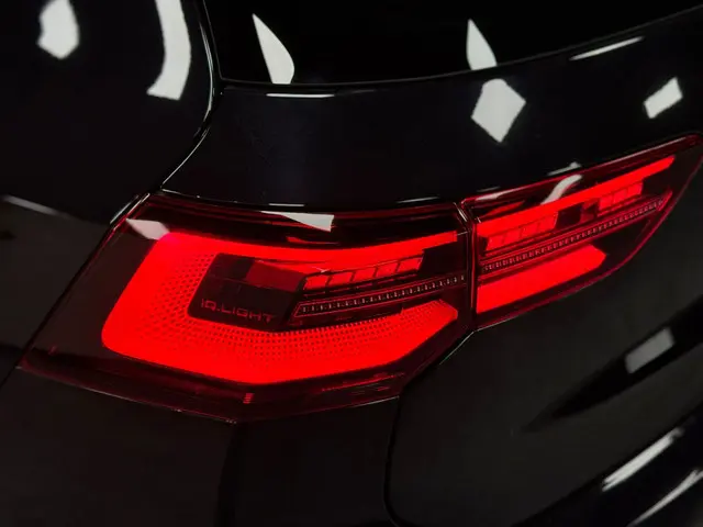 Volkswagen Golf 2.0 TSI GTI|PANO|STOELVER|ACC 2022 Benzine 8