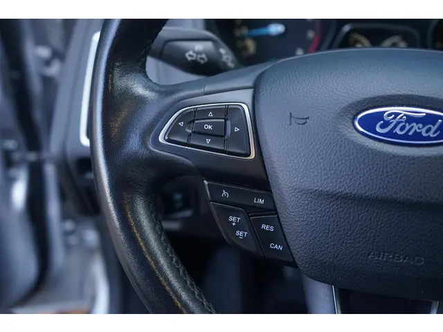 Ford Focus Wagon 1.0 EcoBoost Titanium 2016 Benzine 13