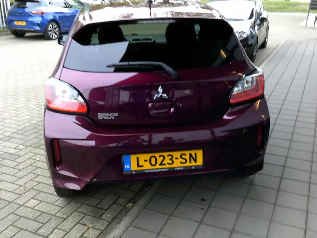 Mitsubishi Space Star 1.2 Nova | 18.312 KM !! 2021 Benzine 8