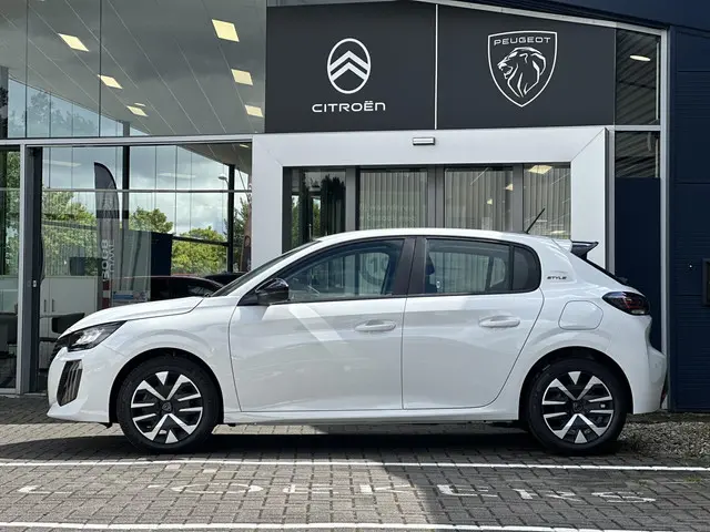Peugeot 208 1.2 Hybrid 110 e-DCS6 Style 2025 Benzine 4