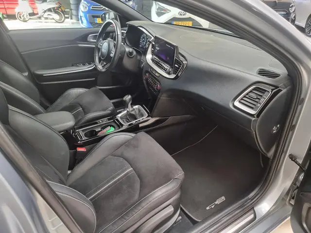Kia Ceed Sportswagon 1.5 T-GDi GT-PlusLine 2022 Benzine 11