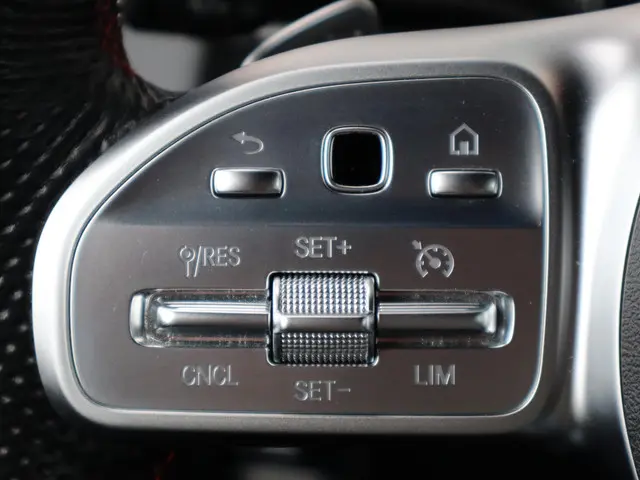 Mercedes-Benz GLB GLB 200 AMG line 2020 Benzine 17