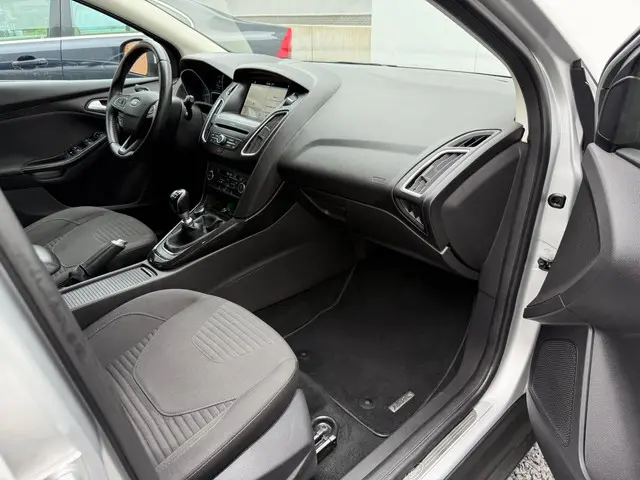 Ford Focus Wagon 1.0 Titanium | 2017 | 2017 Benzine 14