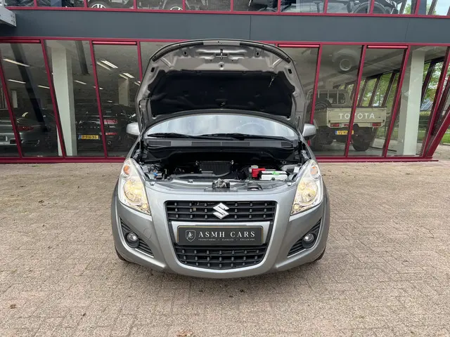 Suzuki Splash 1.2 Exclusive EASSS 2015 Benzine 38