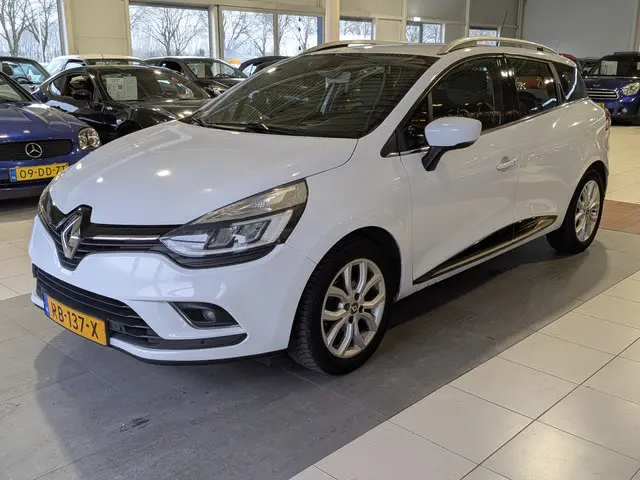 Renault Clio Estate 0.9 TCe Intens 2017 Benzine 2