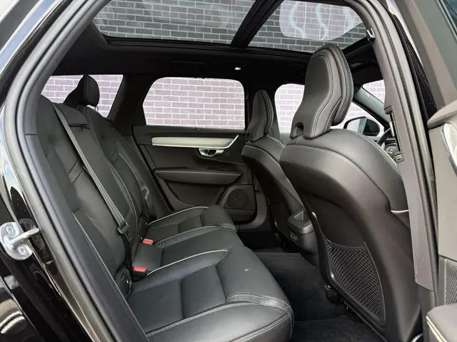Volvo V90 B4 D Plus Dark 2023 Diesel 5