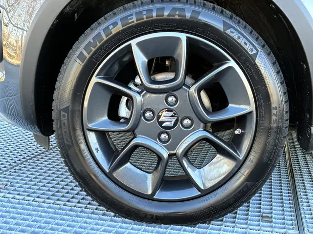 Suzuki Ignis 1.2 Select 2023 Benzine 28