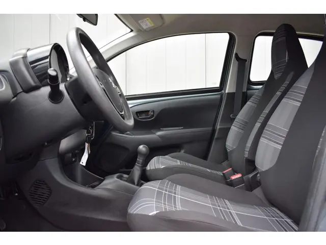Peugeot 108 1.0 VTi 5Drs Blue Lion 2017 Benzine 7